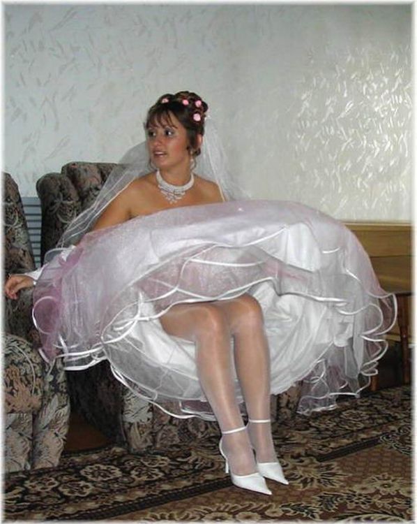Drunk Wedding Upskirt - Up skirt bride voyeur picture gallery - free upskirt voyeur ...