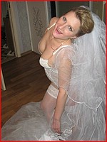 Free up skirt bride pics