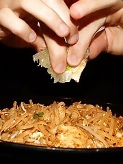 8 pictures - Gaby Mueller Vs Pad Thai