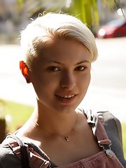 8 pictures - Sage Hailong Hollywood Connection