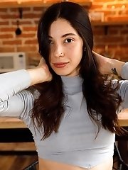 8 pictures - Julia Campos DNA Printers Rule