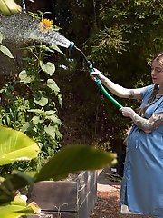 8 pictures - Caring Erin Wife Is Beautiful